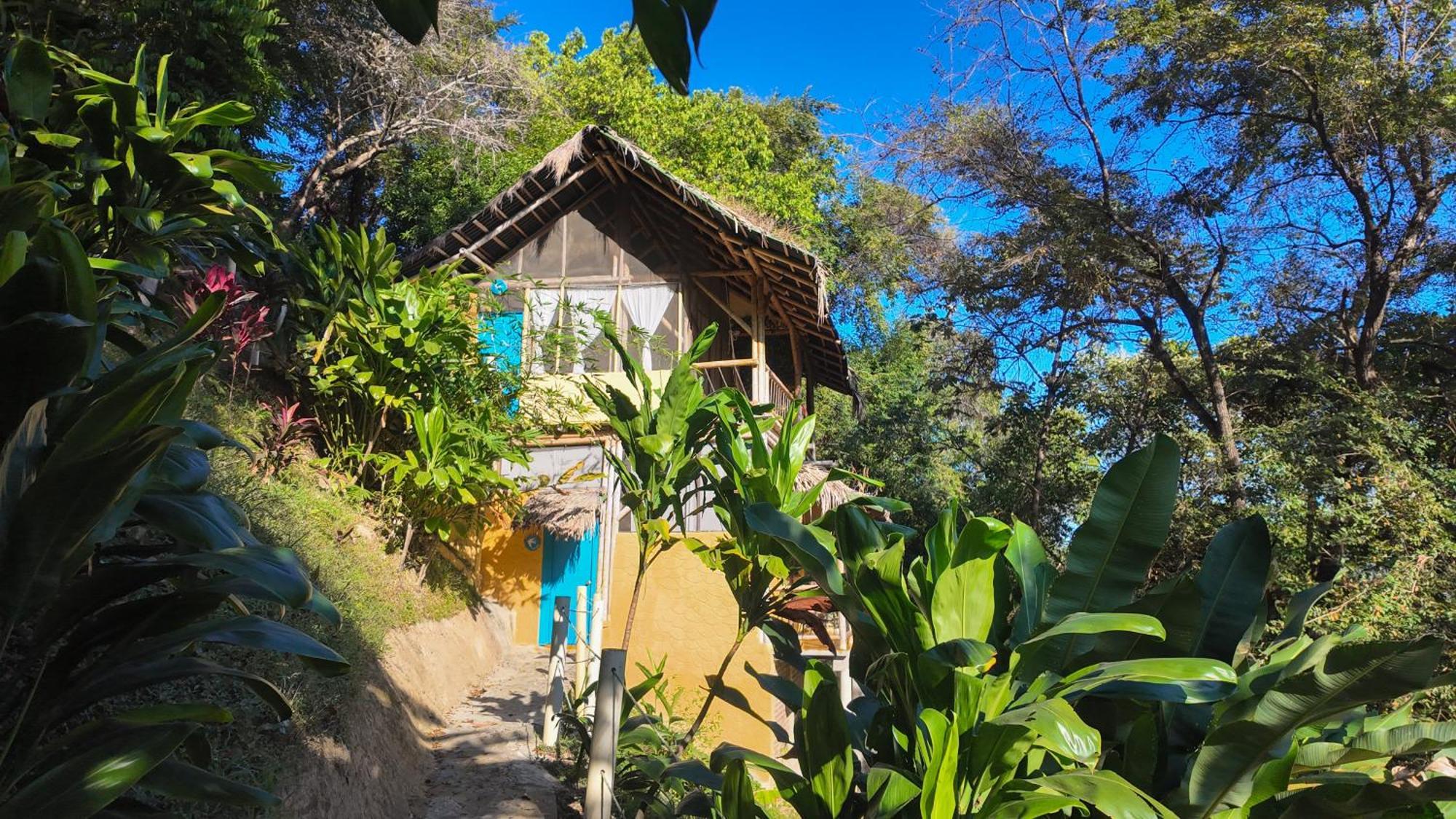 Ecohabs Hotel 3*